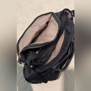 Skip Hop Chelsea Downtown Chic Diaper Satchel Black Shoulder Strap Diaper Bag